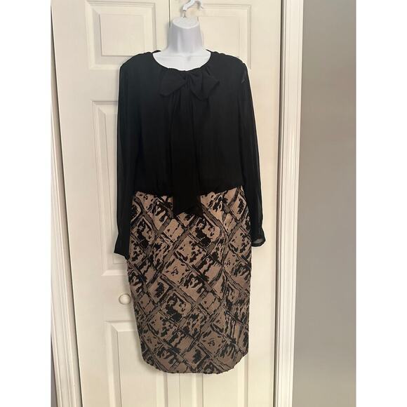 Lafayette 148 New York Dresses & Skirts - Lafayette 148 New York dress size 10. Black with mohair embellished skirt